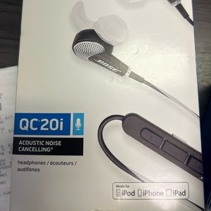 Bose QC 20i noise canceling headphones